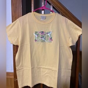 Vintage Embroidered Hummingbird & Flower cotton T-Shirt, Women’s L Spring